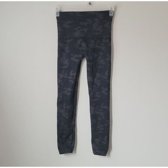 Spanx Look at Me Now Seamless Leggings in Black & Grey Camo Size XL - Picture 4 of 8